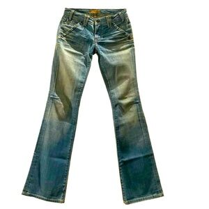 Yanuk Designer wide leg jeans slight boot cut. Extra long inseam 33